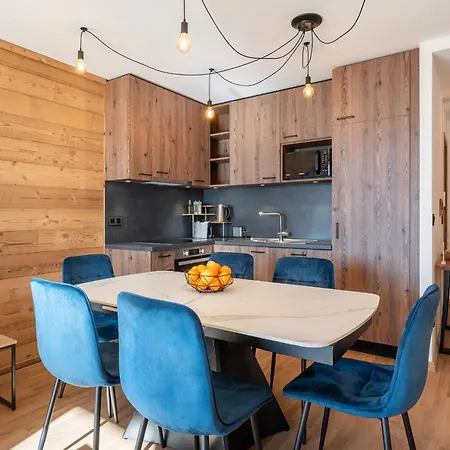Apartment Borealis, Alpe D - By Emerald Huez