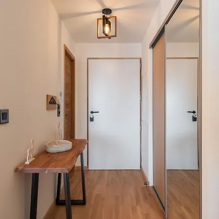 Borealis, Alpe D - By Emerald Apartment *